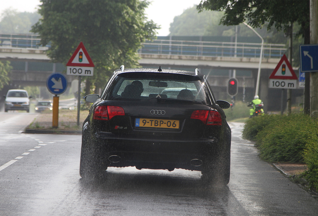 Audi RS4 Avant B7