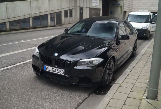 BMW M5 F10 2011