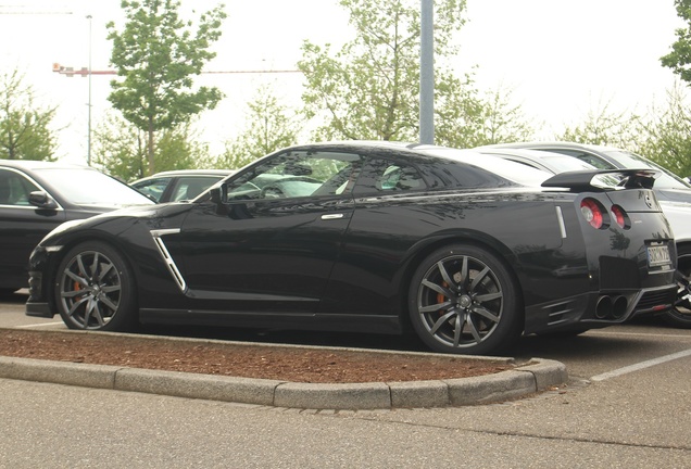 Nissan GT-R 2014