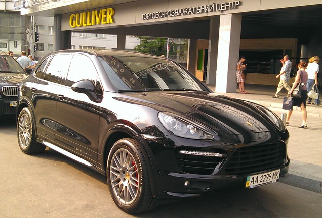 Porsche 958 Cayenne GTS