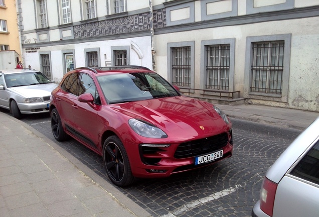 Porsche 95B Macan Turbo