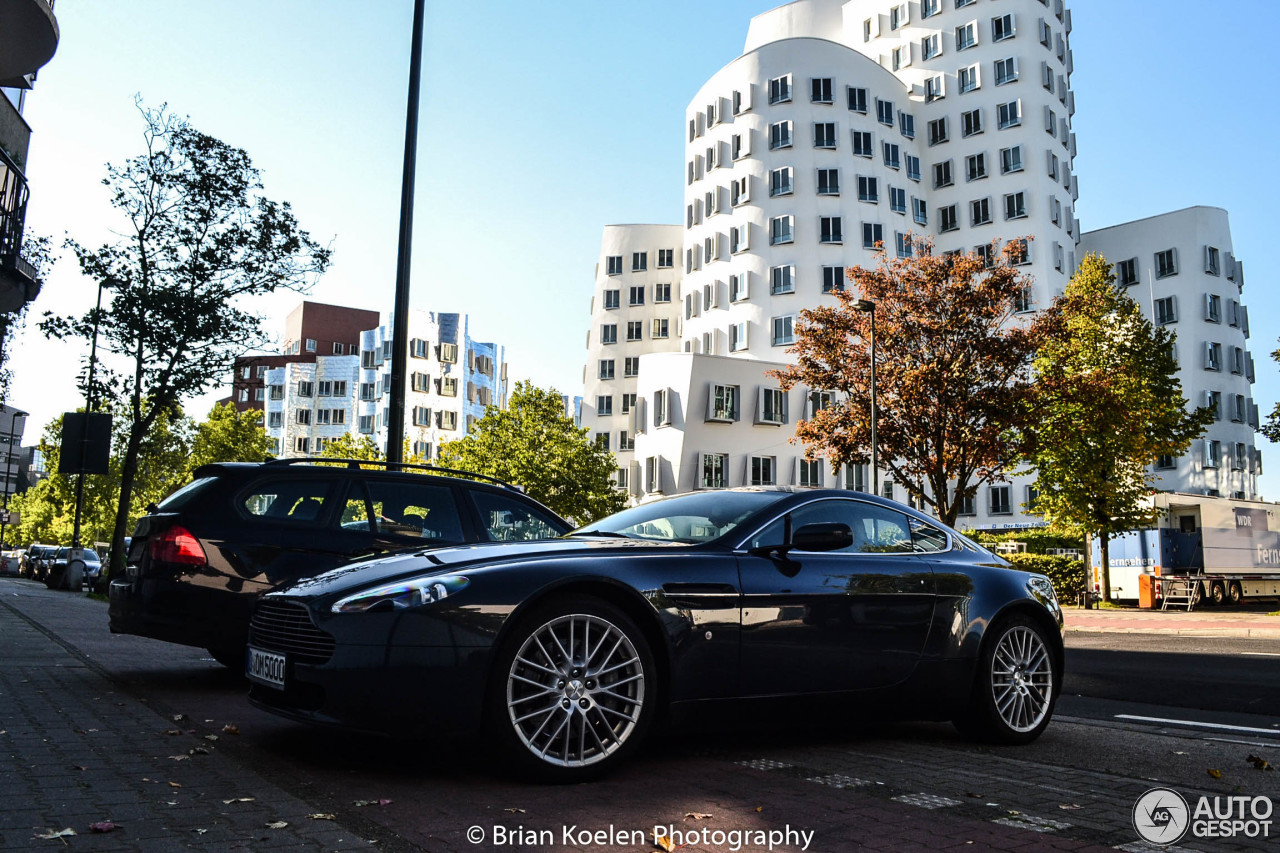 Aston Martin V8 Vantage