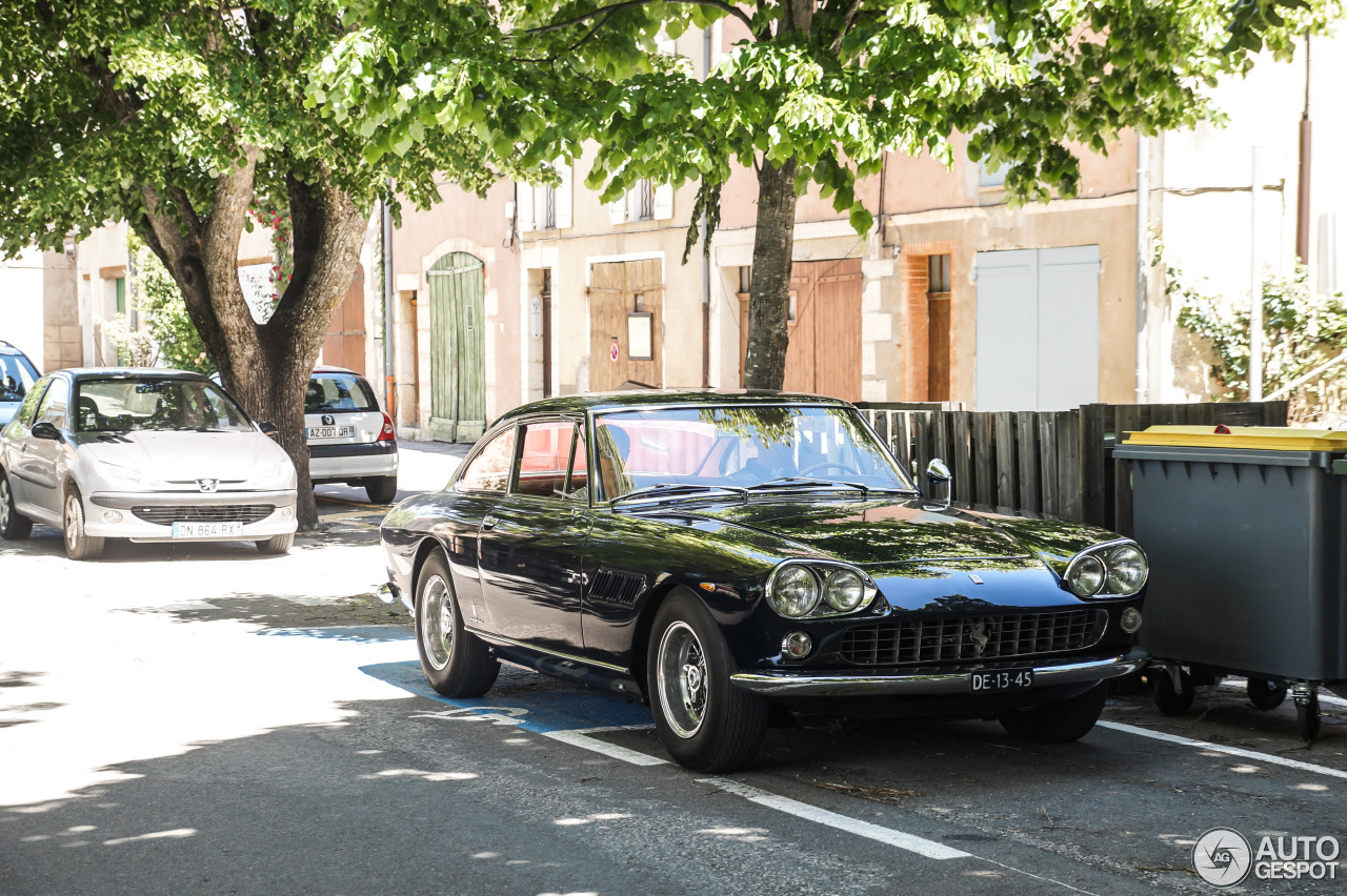 Ferrari 330 GT 2+2 Series I