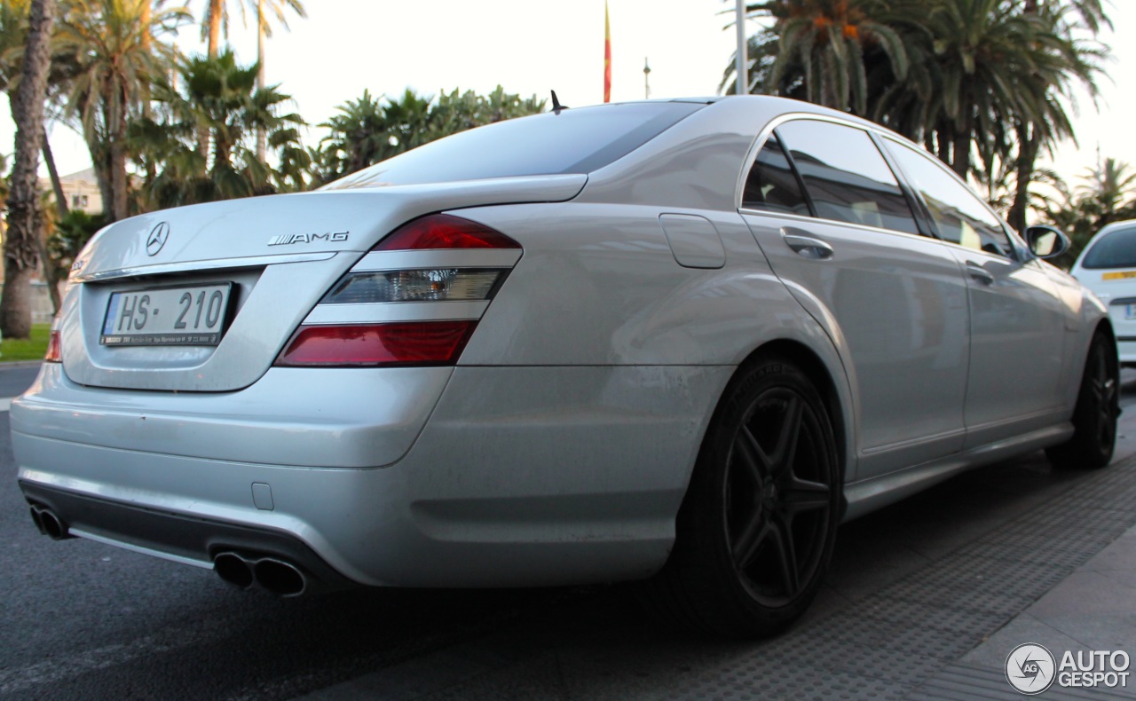 Mercedes-Benz S 65 AMG V221