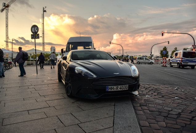 Aston Martin Vanquish 2013