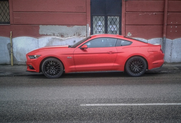 Ford Mustang GT 2015