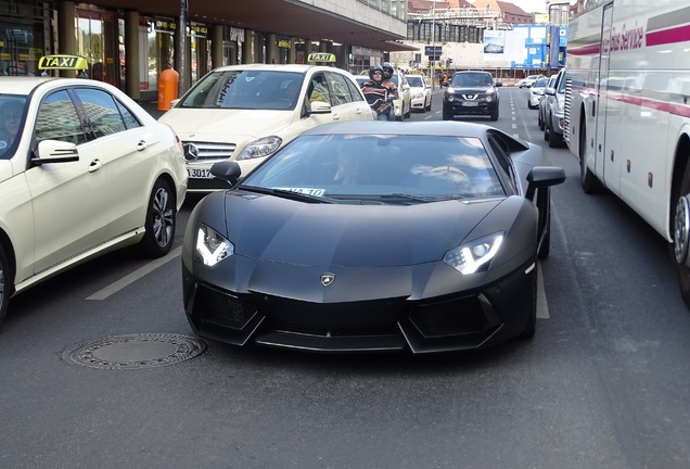 Lamborghini Aventador LP700-4