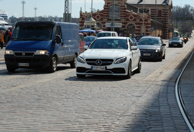 Mercedes-AMG C 63 S W205