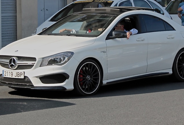 Mercedes-Benz CLA 45 AMG C117