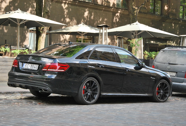 Mercedes-Benz E 63 AMG S W212