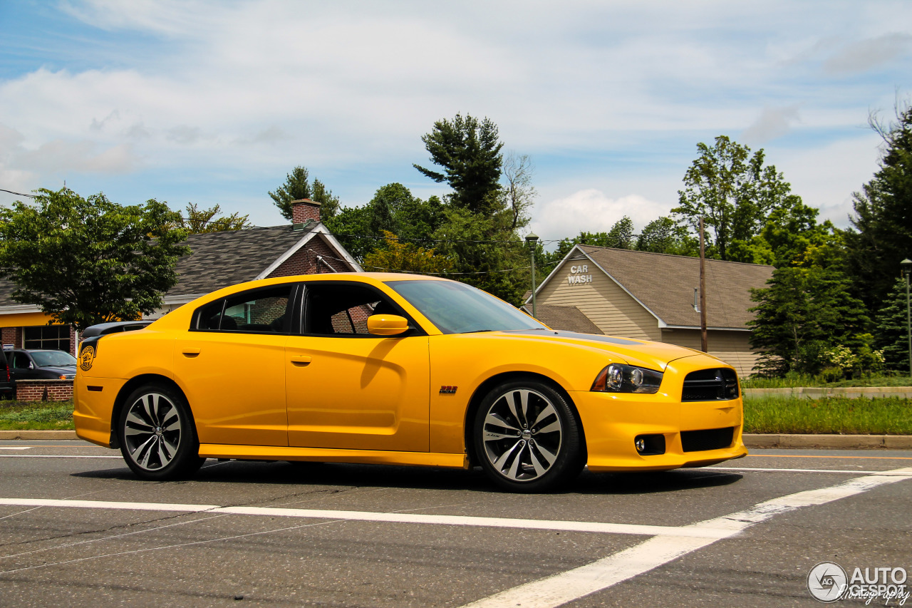 Dodge Charger SRT-8 Super Bee 2012