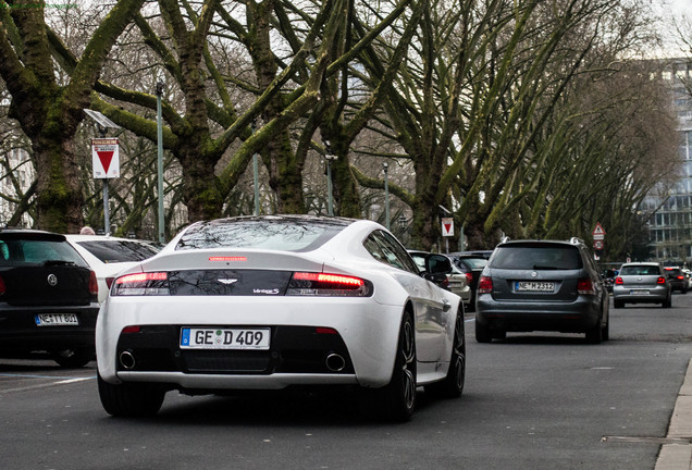 Aston Martin V8 Vantage S