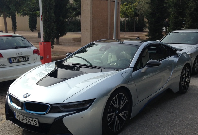 BMW i8