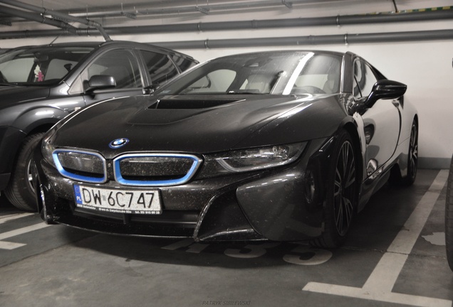 BMW i8