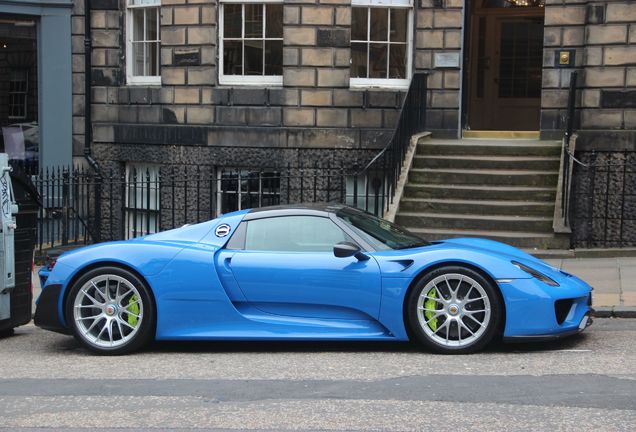 Porsche 918 Spyder Weissach Package