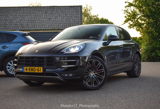 Porsche 95B Macan Turbo