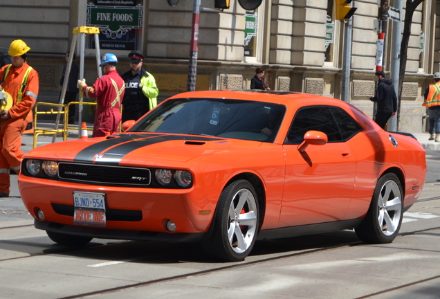 Dodge Challenger SRT-8