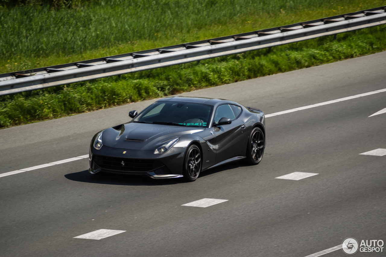 Ferrari F12berlinetta Novitec Rosso