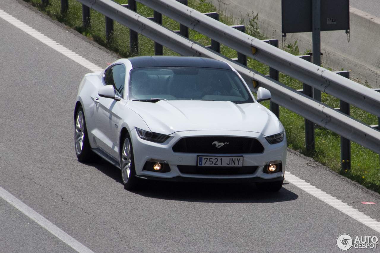 Ford Mustang GT 2015