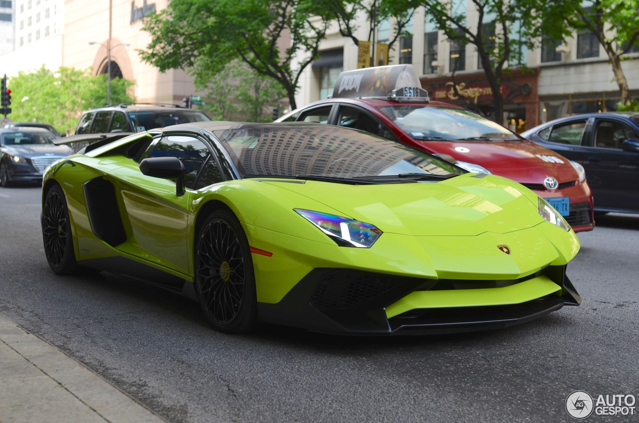 Lamborghini Aventador LP750-4 SuperVeloce Roadster