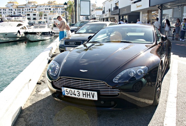 Aston Martin V8 Vantage