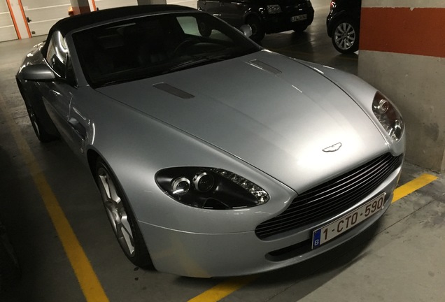 Aston Martin V8 Vantage Roadster