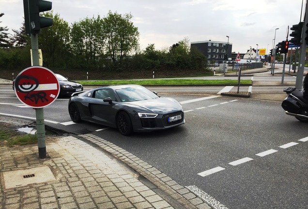 Audi R8 V10 Plus 2015