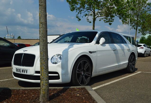 Bentley Flying Spur V8