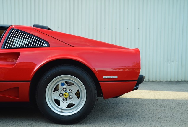 Ferrari 208 GTS Turbo