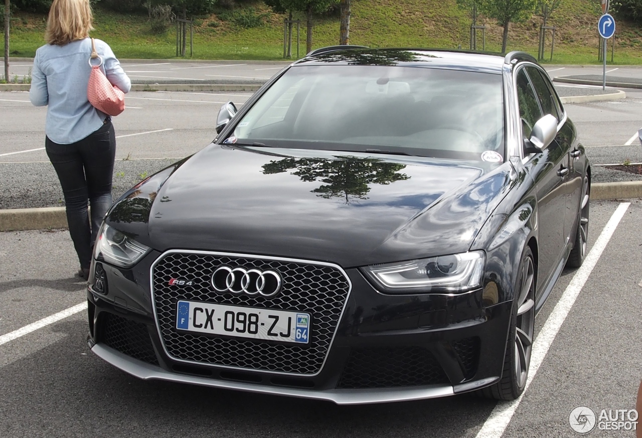 Audi RS4 Avant B8