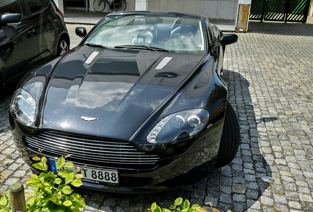 Aston Martin V8 Vantage Roadster