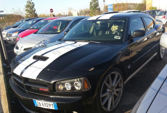 Dodge Charger SRT-8