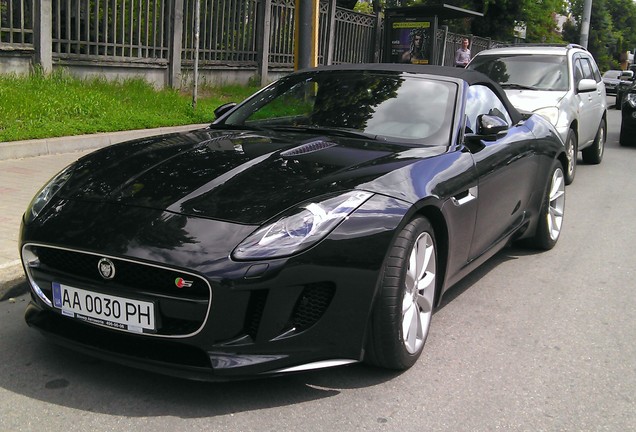 Jaguar F-TYPE S Convertible