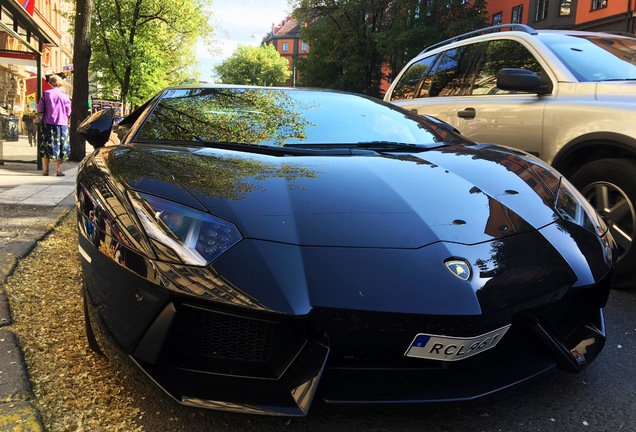 Lamborghini Aventador LP700-4