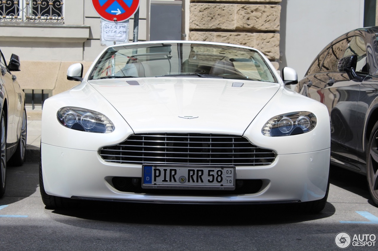 Aston Martin V8 Vantage Roadster