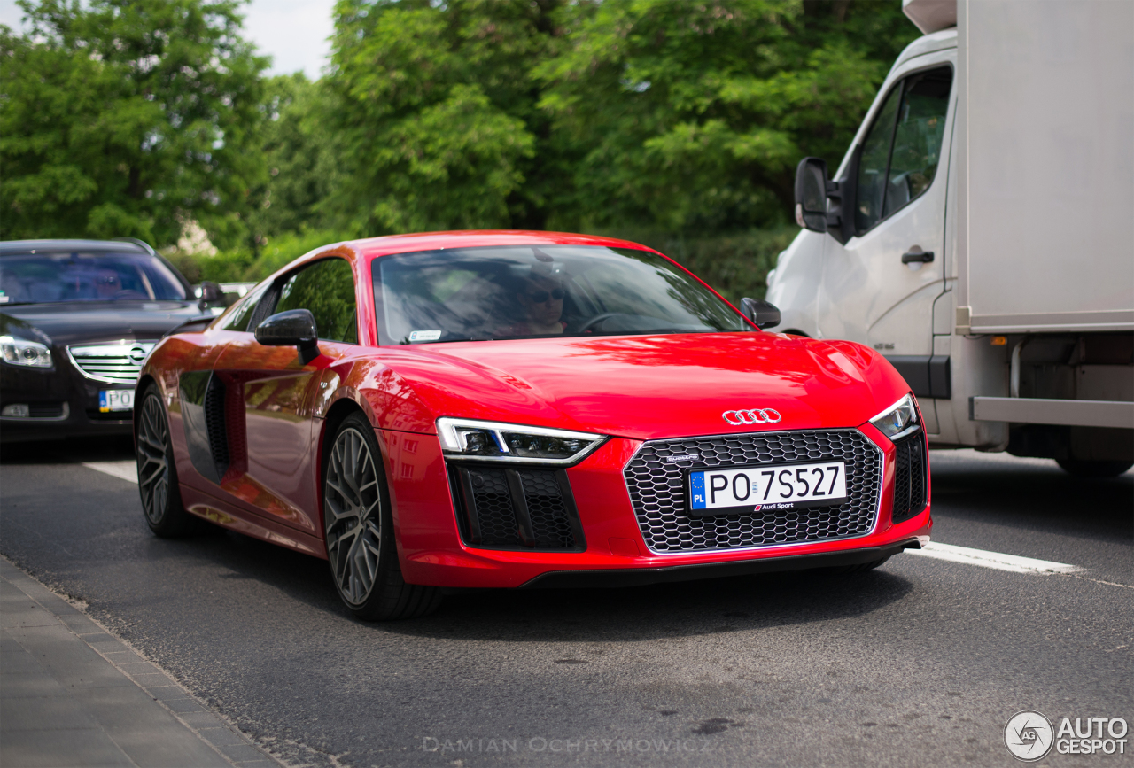 Audi R8 V10 Plus 2015