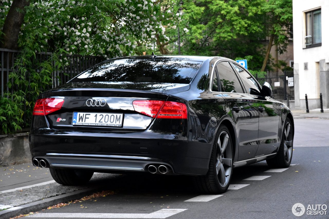 Audi S8 D4