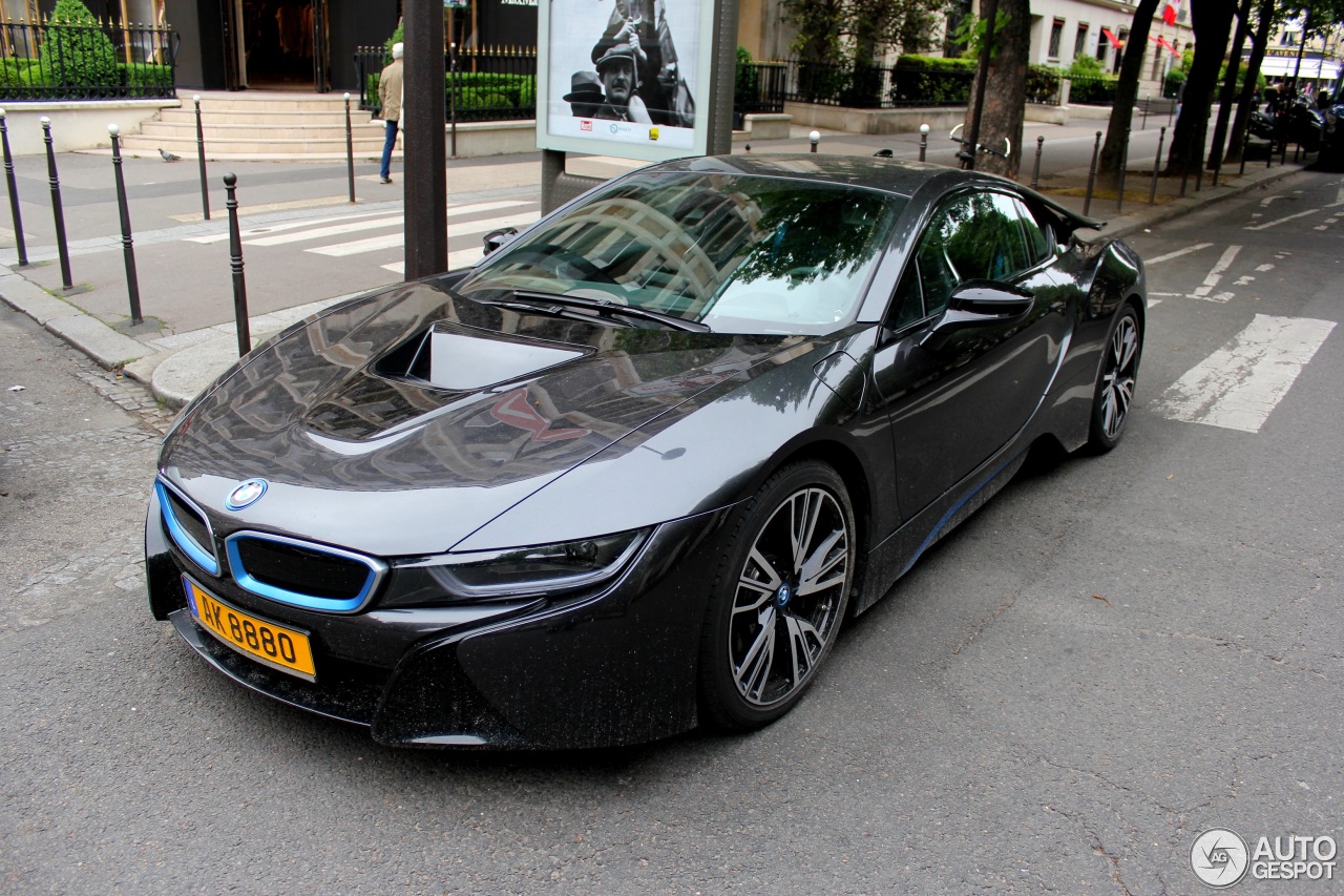 BMW i8