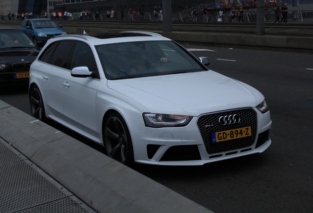 Audi RS4 Avant B8