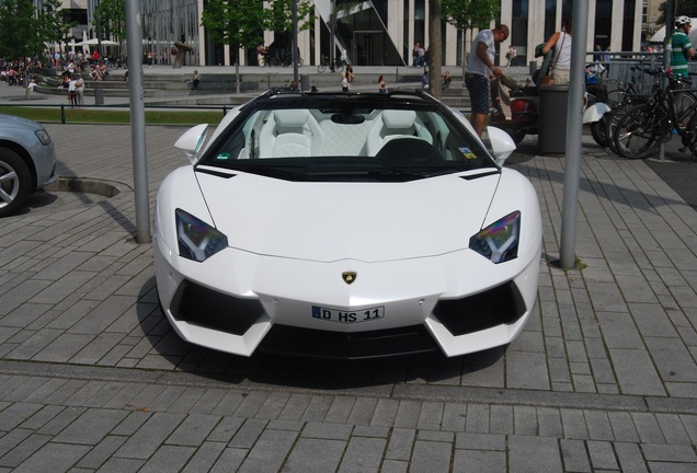 Lamborghini Aventador LP700-4 Roadster