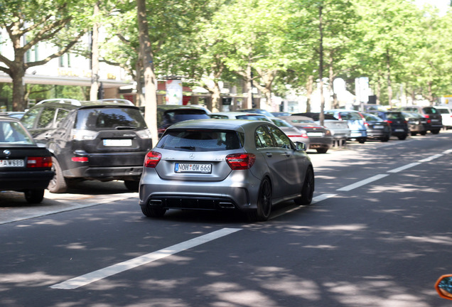 Mercedes-AMG A 45 W176 2015