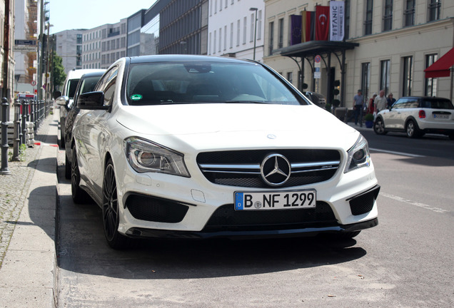 Mercedes-Benz CLA 45 AMG Shooting Brake