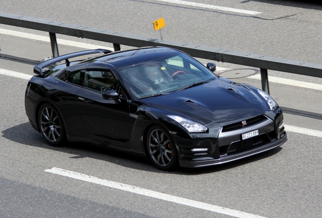 Nissan GT-R 2013