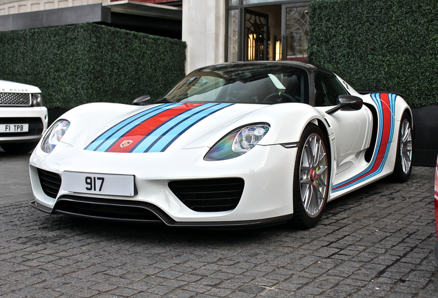 Porsche 918 Spyder Weissach Package