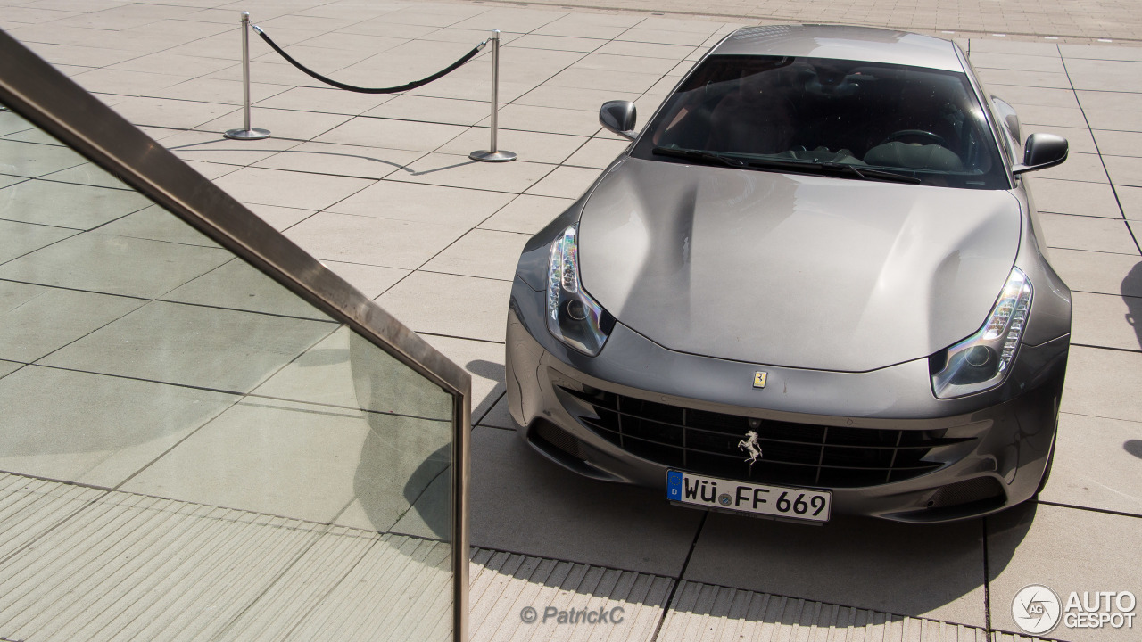 Ferrari FF