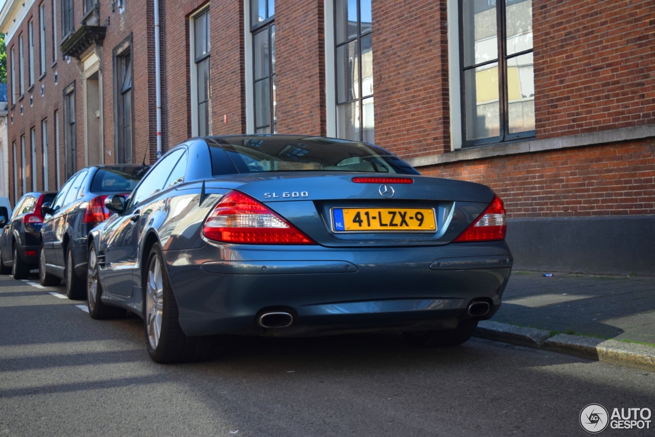 Mercedes-Benz SL 600 R230 2006