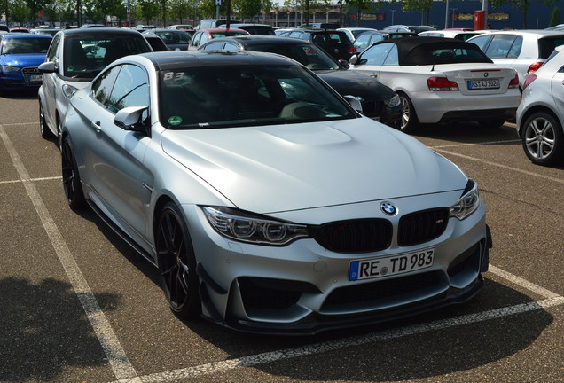 BMW M4 F82 Coupé Versus Performance