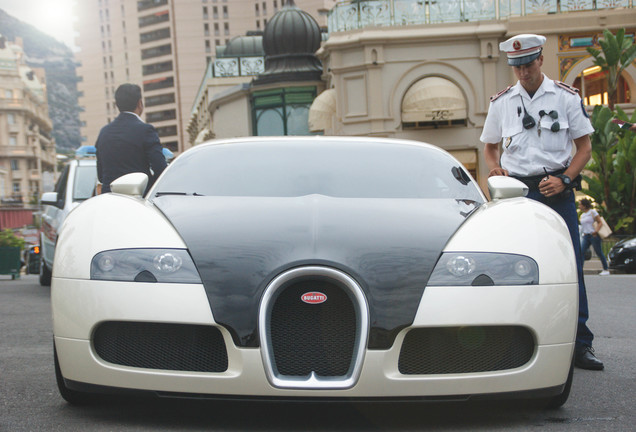 Bugatti Veyron 16.4 Perle de Sang