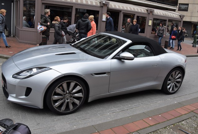 Jaguar F-TYPE S Convertible