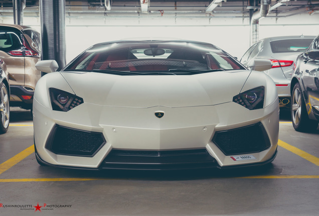 Lamborghini Aventador LP700-4